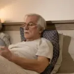 Son-u-pozhilyh-lyudej-1